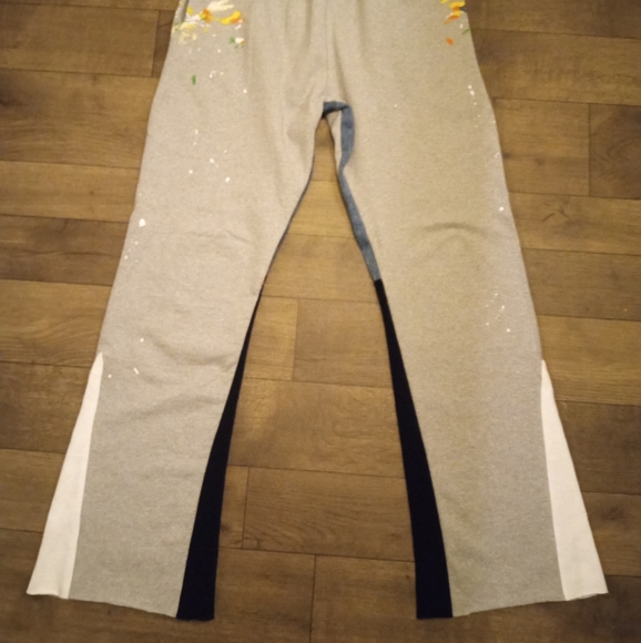Men's designer stacked pants, sweats and jeans - Picture 2 of 8